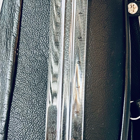 Harley Davidson ladies purse with silver studs and clear stones.  VGUC - Picture 6 of 9